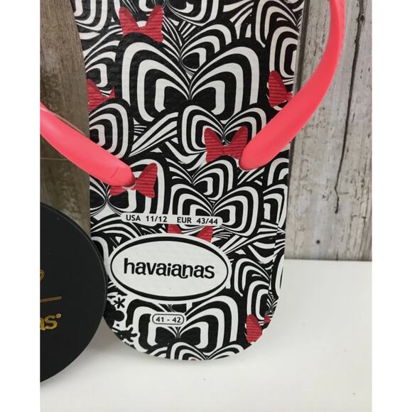 NWT Havaianas DISNEY Minnie Mouse Bow Black Flip Flops Rubber Sandals 11/12 - Picture 2 of 5